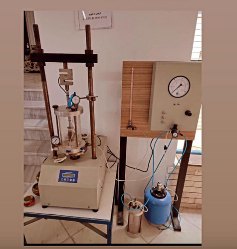 دستگاه سه محوری خاک تابلو گیج ده بار سل بارگذاری استاندار قابلیت کالیبراسیون